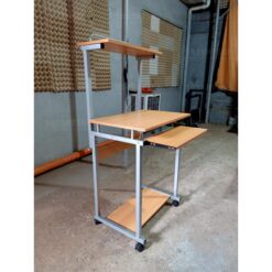 Computer table - Trishtine